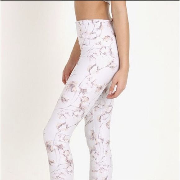 Varley Biona‎ Tight Purple Floral Leggings Sz Medium - Picture 3 of 10